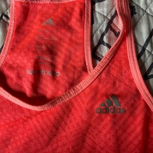 Lightweight tank top